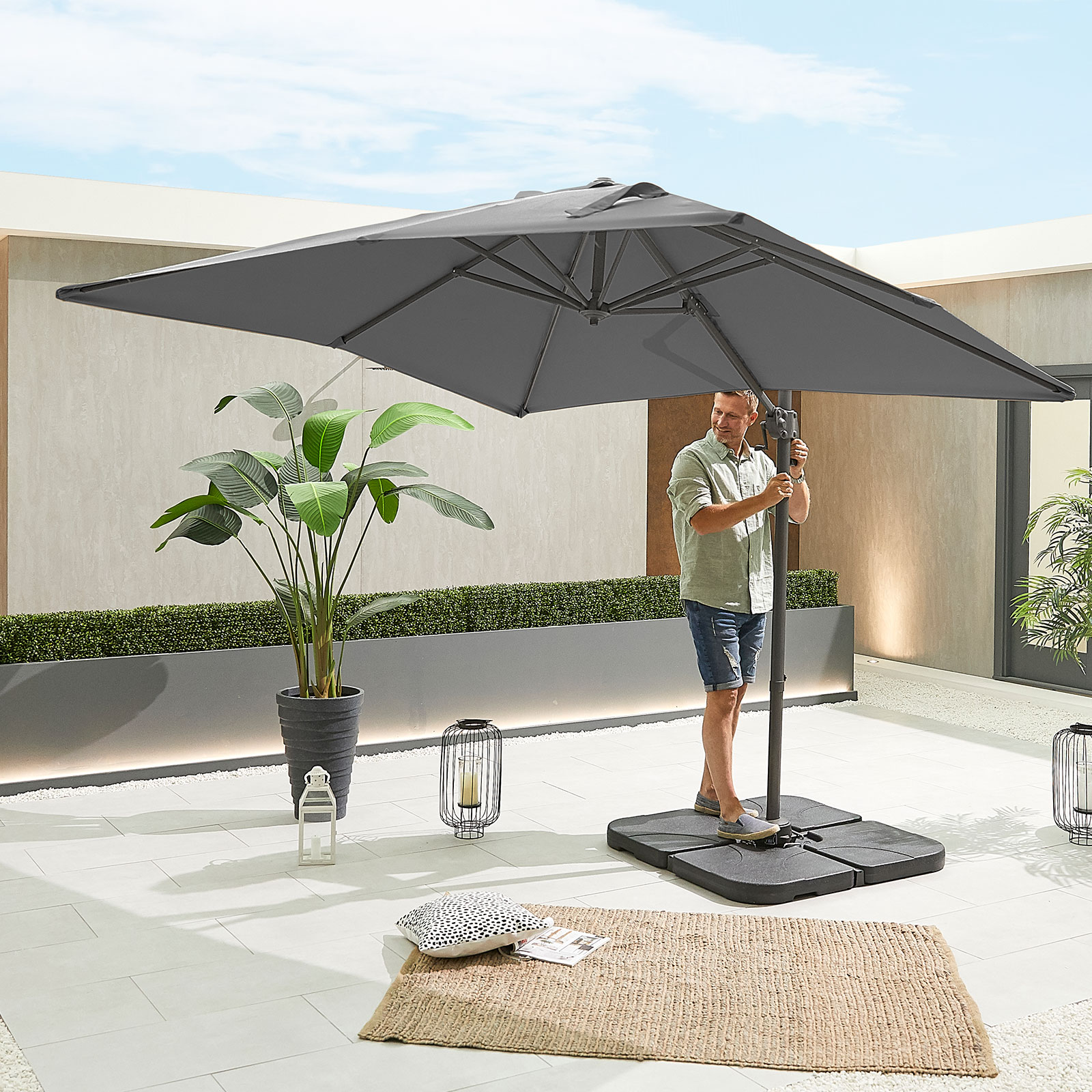 Nova - Apollo Cantilever Parasol - 2.5m Square - Grey thumbnail 4