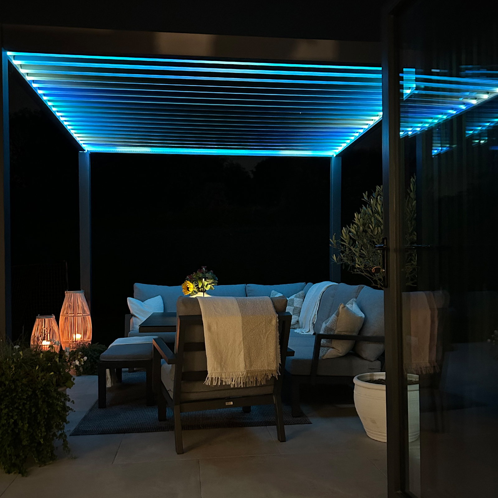 Nova - Titan LED Freestanding Aluminium Pergola - 3m x 3m Square - Grey thumbnail 6