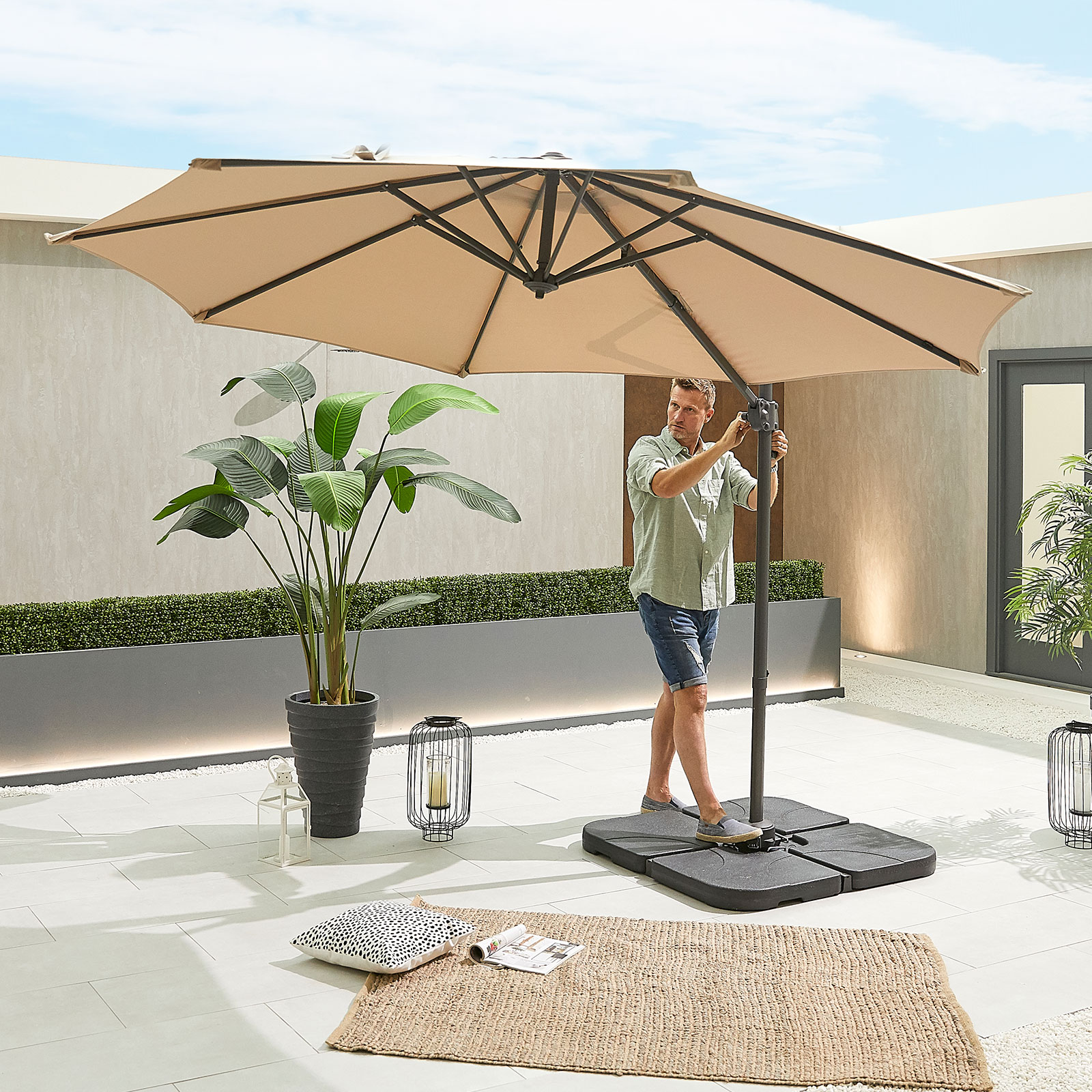 Nova - Apollo Cantilever Parasol - 3m Round - Beige thumbnail 4