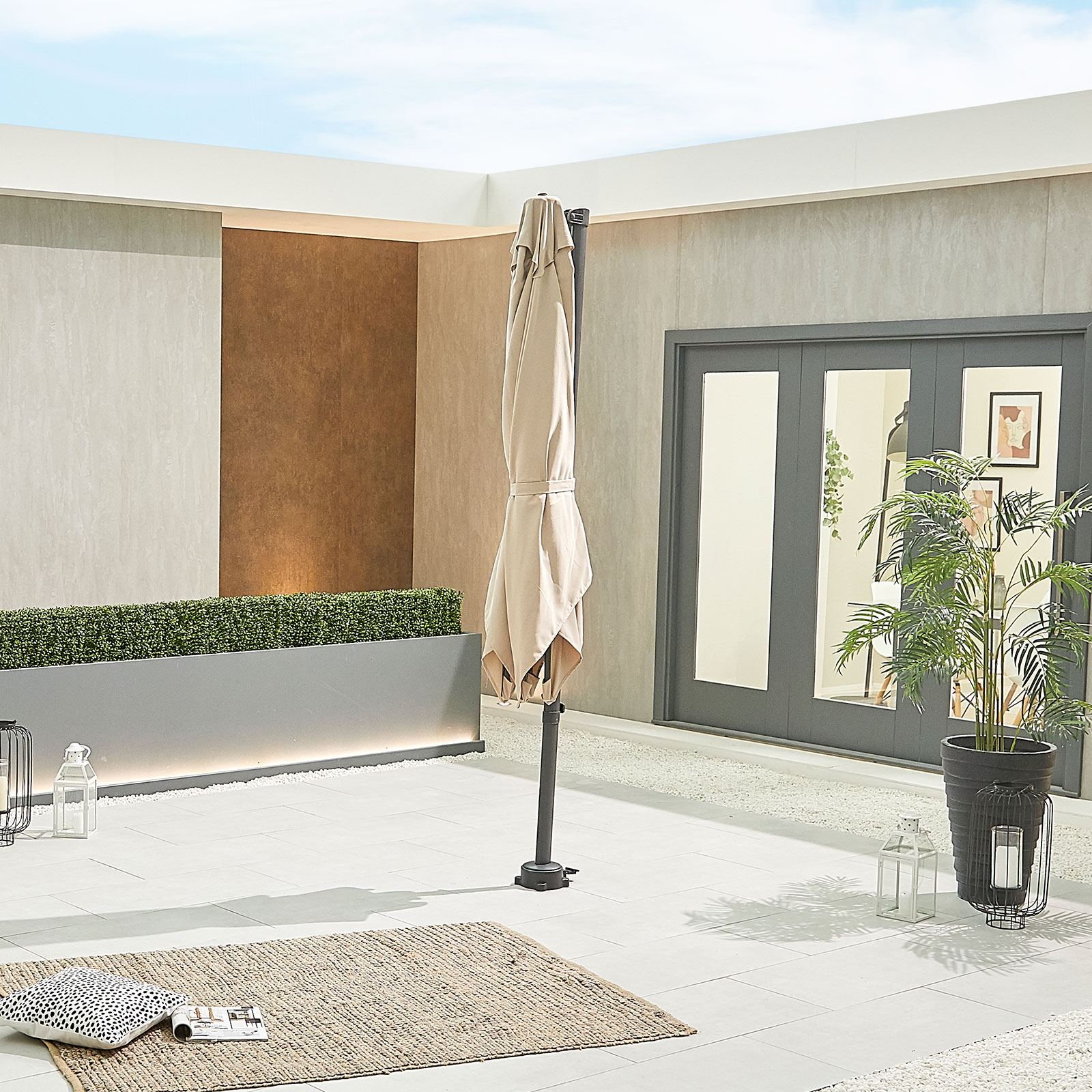 Nova - Apollo Cantilever Parasol - 2.5m Square - Beige thumbnail 8