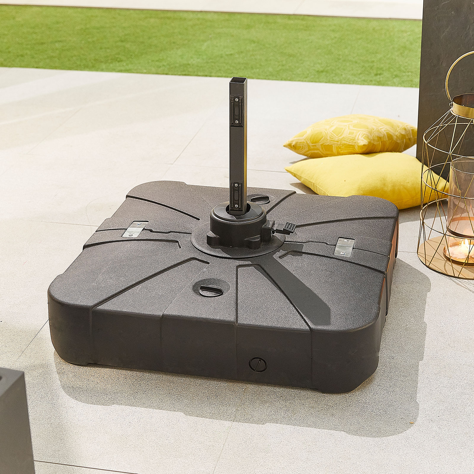 Nova - Cantilever Parasol Base - Sand & Water Fillable - 100 Litre